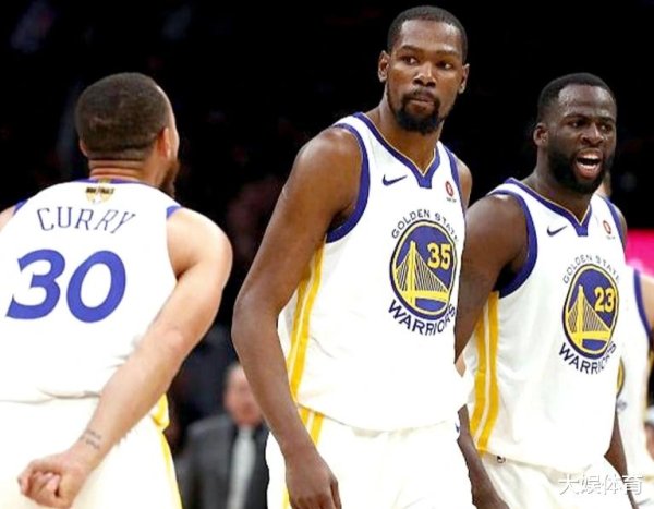 Thần ba bậc thầy trẻ Westbrook là người tồi tệ nhất trong quá khứ, và Durant và Harden vẫn có thể nh